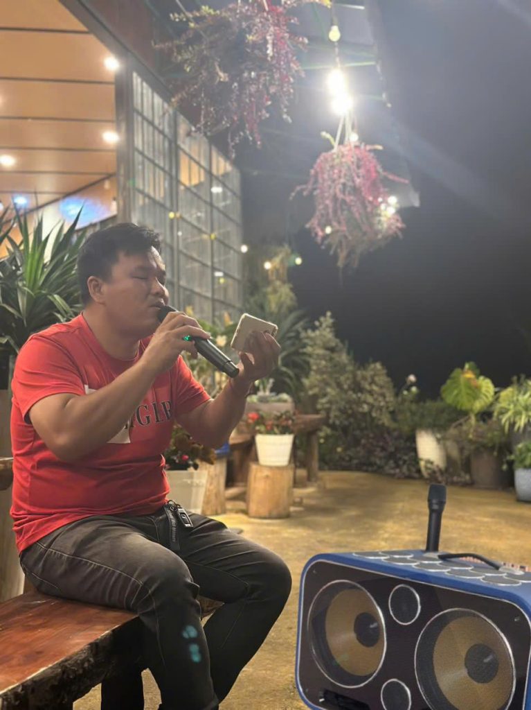 Review chi tiết loa HiVi 1518 - Loa karaoke đáng mua hiện nay